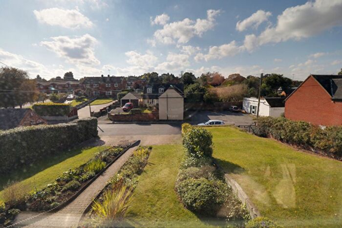 2 Bedroom Cottage For Sale In Bells End Road, Walton-On-Trent, Swadlincote, Derbyshire, DE12