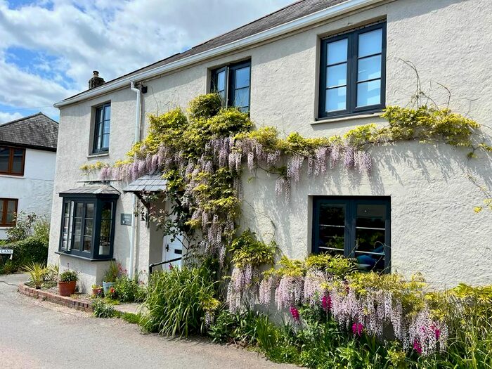 4 Bedroom Cottage For Sale In Main Street, Blackawton, Totnes, TQ9