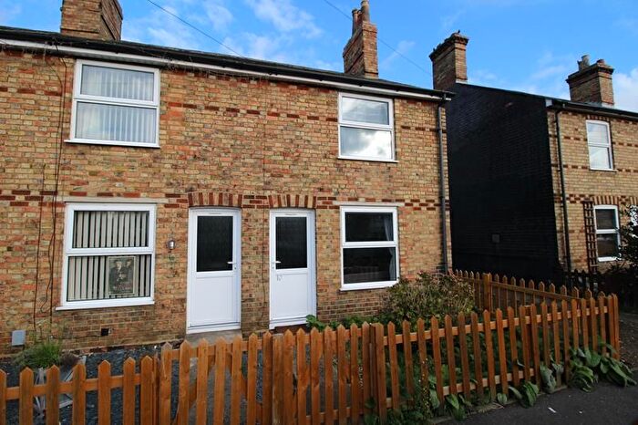 2 Bedroom Cottage To Rent In Northcroft, Sandy, SG19