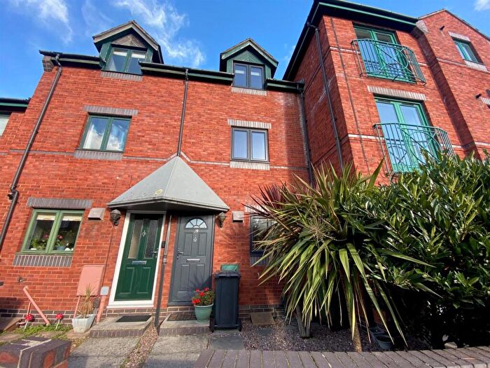 4 Bedroom Terraced House To Rent In Water Lane, Exeter, EX2