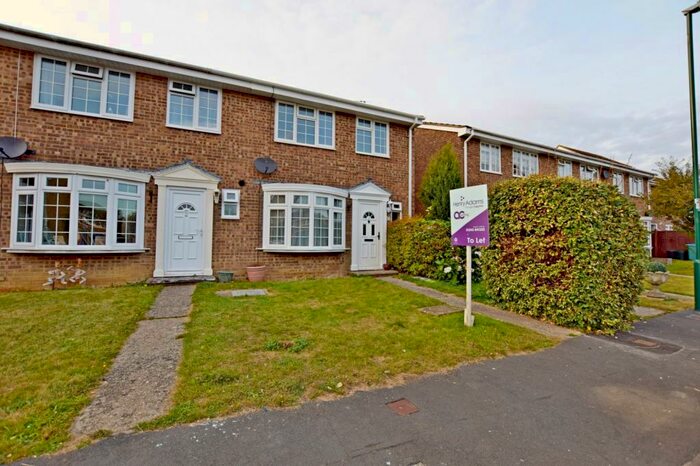 3 Bedroom Semi-Detached House To Rent In Rusbridge Close, Bognor Regis, PO21