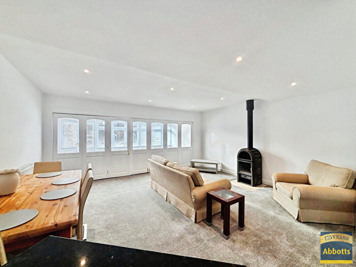 2 Bedroom Apartment To Rent In St Andrews Street, South, IP33