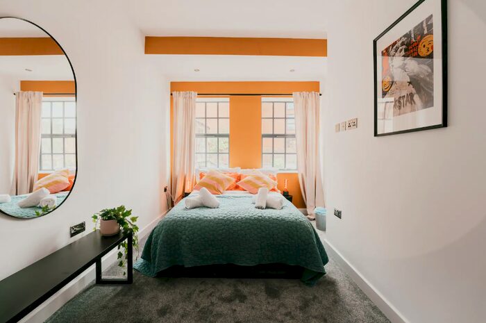 2 Bedroom Flat To Rent In Gransden Avenue, London, E8