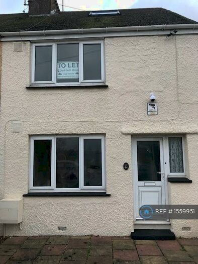 4 Bedroom Semi-Detached House To Rent In New Road, Sheerness, ME12