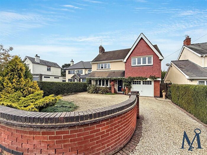 4 Bedroom Detached House For Sale In Meadow Lane, Coalville, LE67