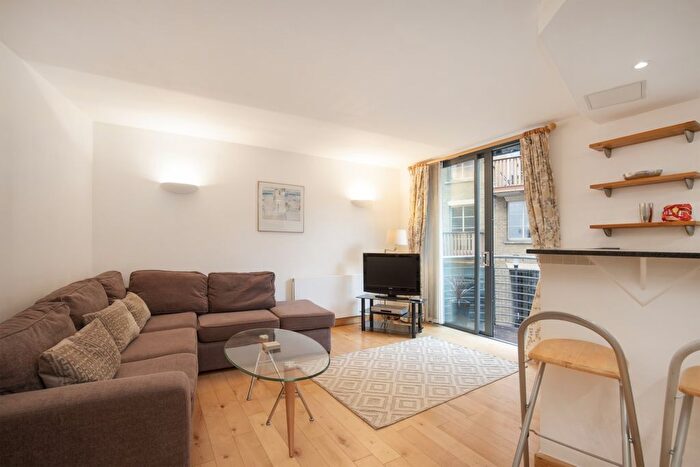 2 Bedroom Flat To Rent In Three Oak Lane, London, SE1