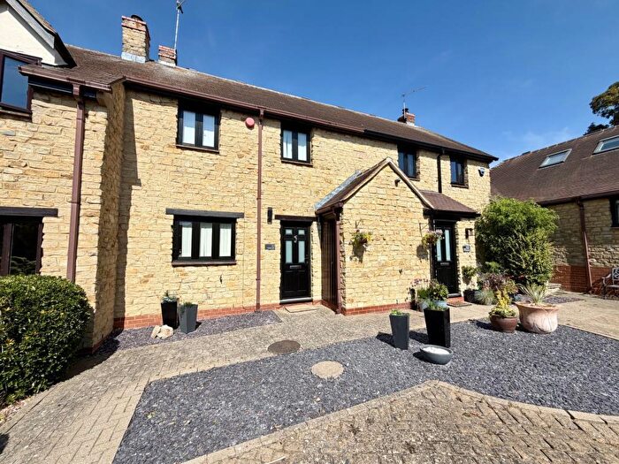 3 Bedroom Terraced House To Rent In Cross Lane, Weston Underwood, MK46