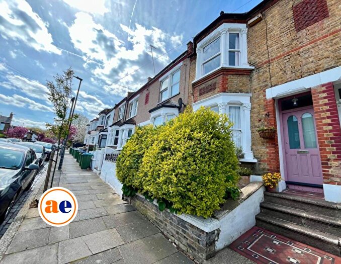 3 Bedroom House For Sale In Owenite Street, * D Floorplan Available *, SE2