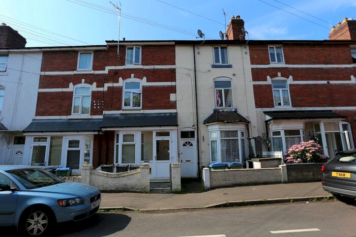 1 Bedroom Studio To Rent In Anderson Road, Smethwick, West Midlands B66