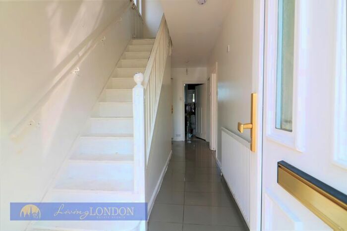 3 Bedroom Semi-Detached House To Rent In Fraser Road, London N9