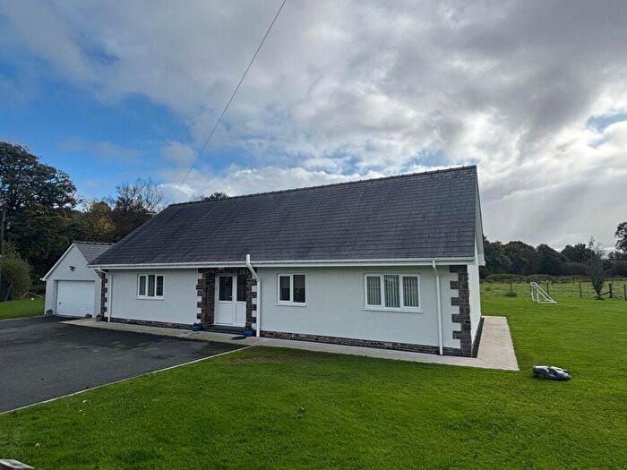 4 Bedroom Detached House For Sale In Drefach, Llanybydder, SA40