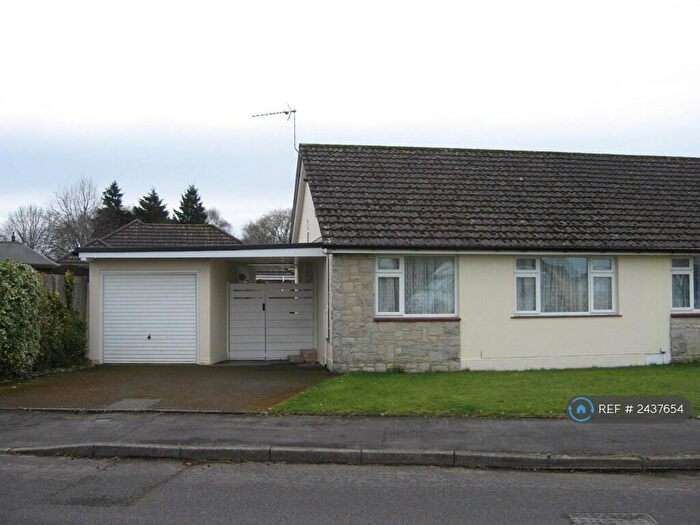 2 Bedroom Bungalow To Rent In Coppice Avenue, Ferndown, BH22