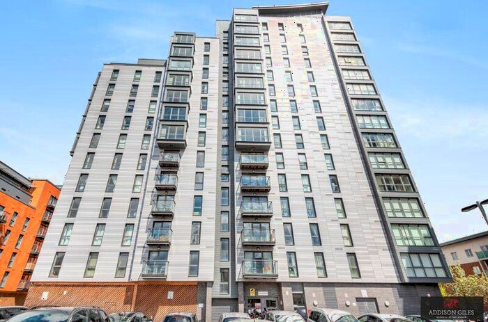 2 Bedroom Flat To Rent In Railway Terrace, Slough, SL2