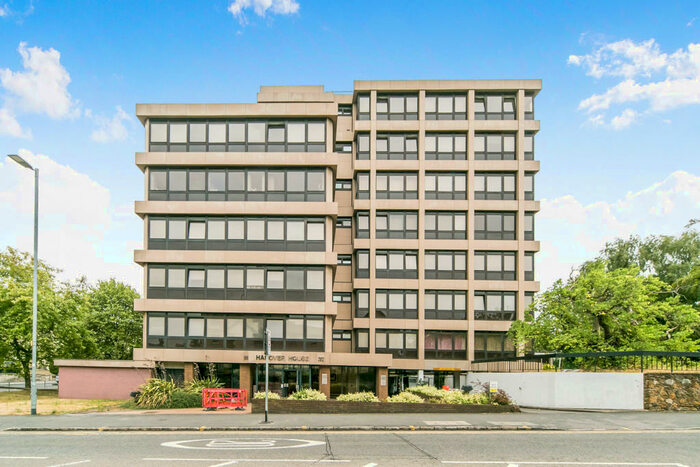 1 Bedroom Apartment To Rent In Hanover House, Kings Road, RG1