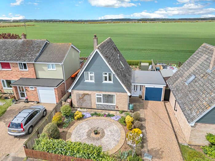 3 Bedroom Detached House For Sale In Woodland Close, Risby, IP28