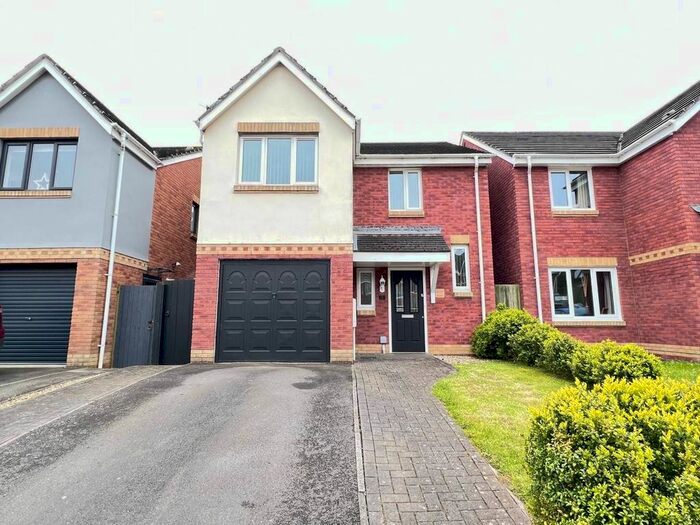 3 Bedroom Property To Rent In Maes Lindys, Rhoose, Vale Of Glamorgan, CF62