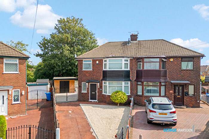 3 Bedroom Semi-Detached House For Sale In Chelford Drive, Manchester, M27