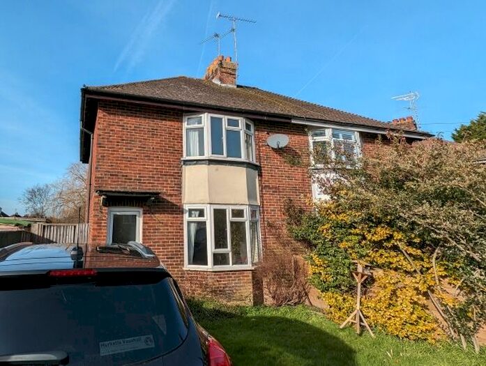 3 Bedroom Property To Rent In Orchard Road, Horsham, RH13