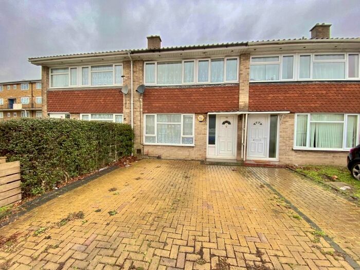 3 Bedroom Property To Rent In Cranford Drive, Hayes, UB3