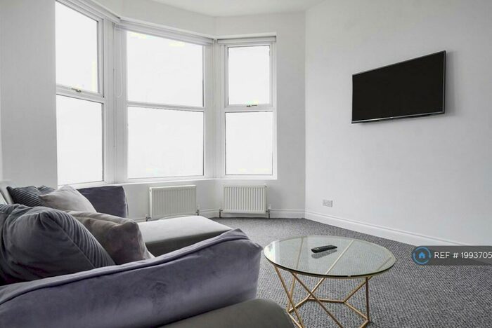 1 Bedroom Flat To Rent In Arnside Crescent, Morecambe, LA4