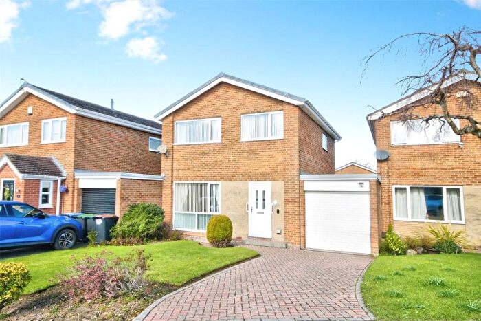 3 Bedroom Detached House For Sale In Dunstan Close, Waldridge Park, Chester Le Street, DH2