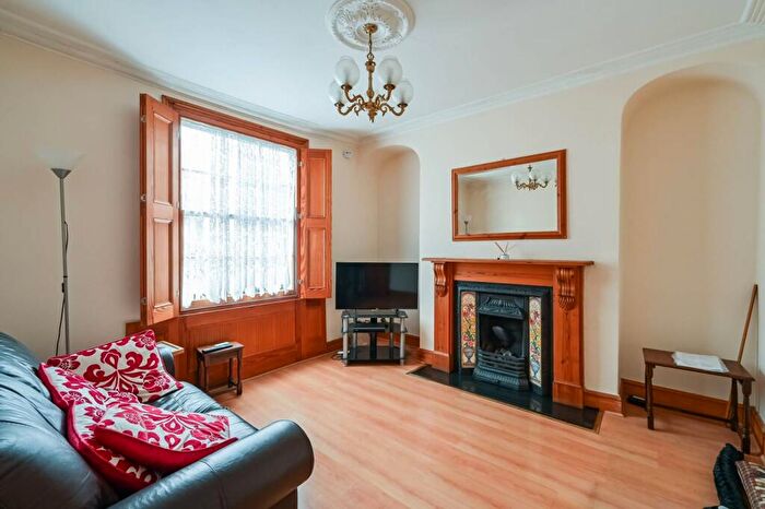 2 Bedroom Terraced House For Sale In Coborn Road, , Bow, London, E3