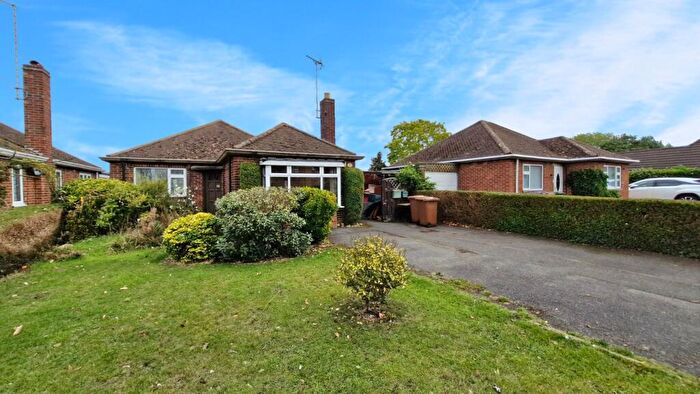 2 Bedroom Bungalow For Sale In Lincoln Road, Northborough, Peterborough, PE6