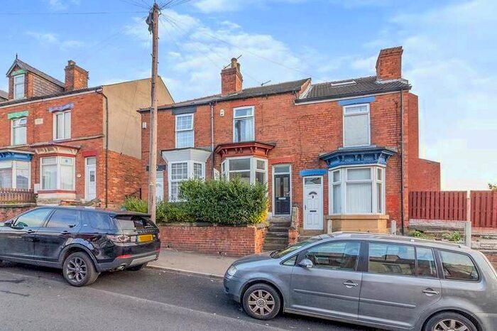 2 Bedroom House To Rent In Hinde House Lane, Sheffield, South Yorkshire, S4