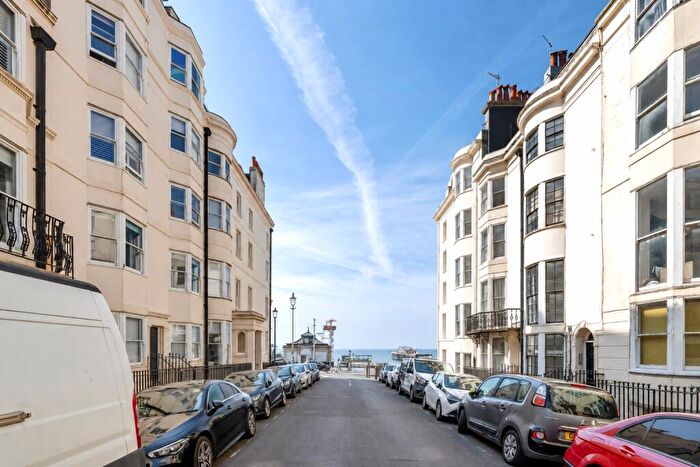 1 Bedroom Flat For Sale In Madeira Place, Brighton, East Sussex, BN2