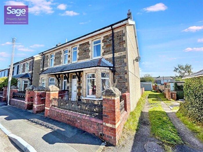 3 Bedroom Semi-detached House For Sale In Francis Street, Pontymister, Risca, NP11