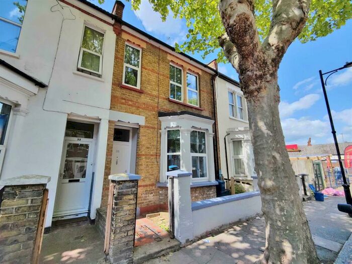 3 Bedroom Terraced House To Rent In Tudor Road, Westcliff On Sea, SS0