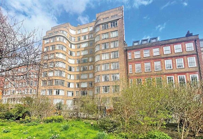 1 Bedroom Flat For Sale In Charterhouse Square, London, EC1M