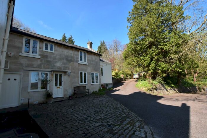 2 Bedroom Link Detached House To Rent In London Road West, Batheaston, BA1