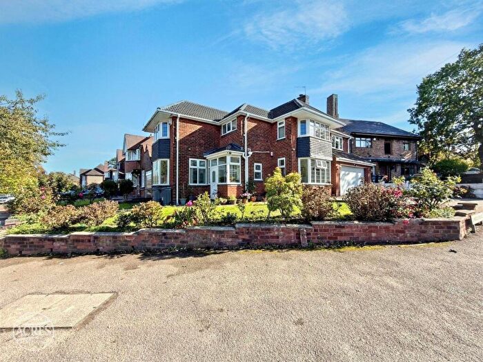4 Bedroom Detached House For Sale In Worlds End Road, Handsworth Wood, Birmingham, B20