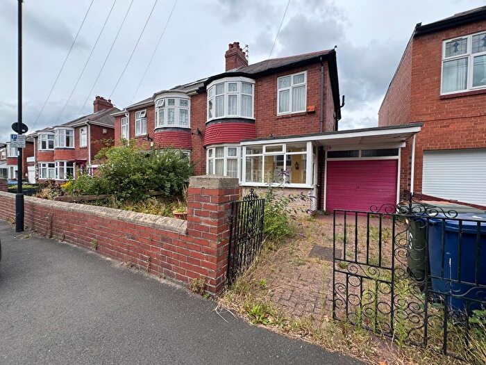 3 Bedroom Semi-detached House For Sale In Teesdale Gardens, High Heaton, NE7