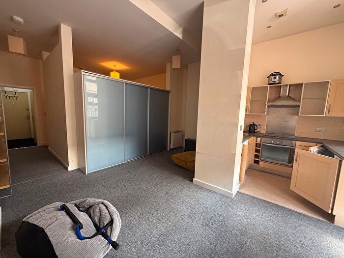 1 Bedroom Flat To Rent In Platinum Apartments, Branston Street, Jewellery Quarter, B18