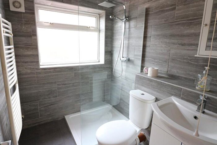2 Bedroom Semi-Detached Bungalow For Sale In The Grove, Market Deeping, PE6