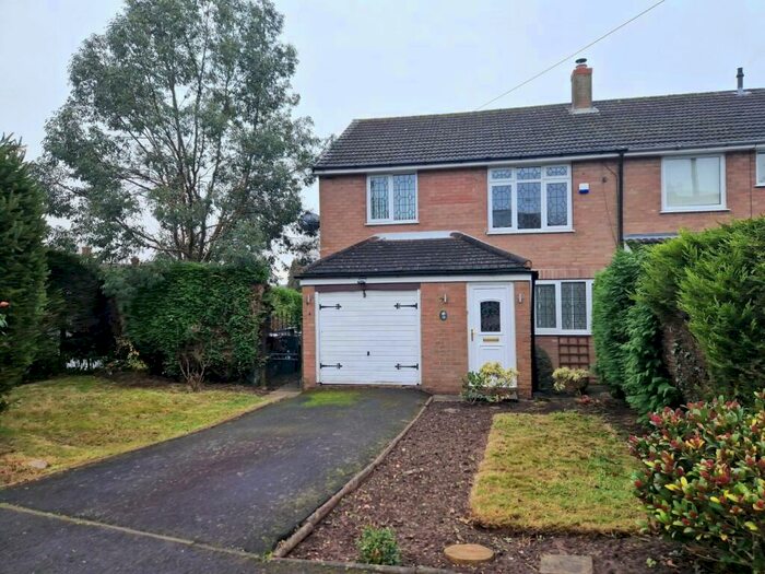 3 Bedroom Semi-Detached House To Rent In Greenfield Avenue, Marlbrook, Bromsgrove, Worcestershire, B60