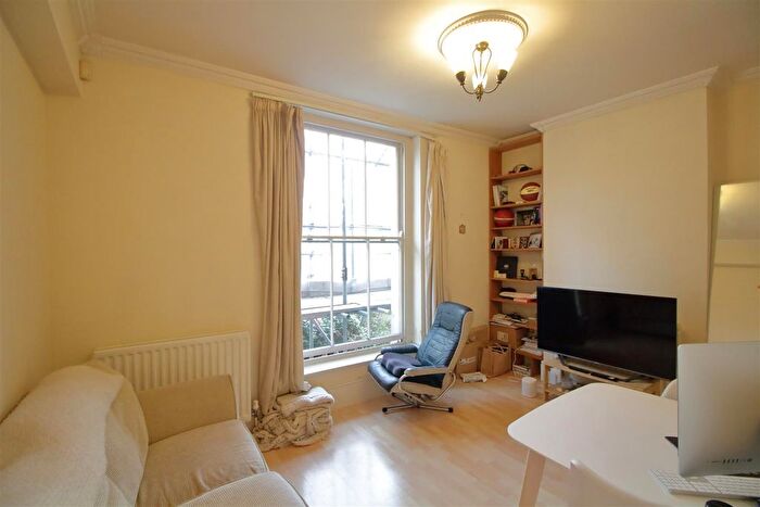 1 Bedroom Flat To Rent In Acre Lane, Brixton, SW2