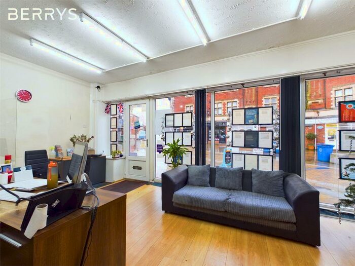 Property For Sale In Market Street, Kettering, Northants, NN16