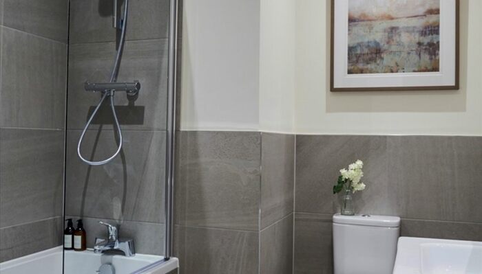 2 Bedroom Flat To Rent In Rainville Road, London, W6