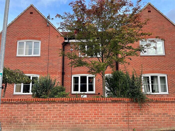 1 Bedroom Property To Rent In Derek Vivian Close, Pocklington, York, YO42