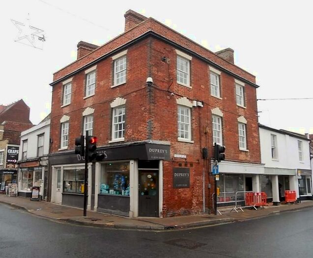 Flat To Rent In Flat, High Street, Saffron Walden, CB10