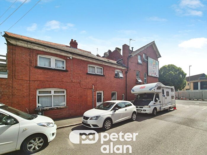 Studio To Rent In Cardiff Road, Newport, NP20