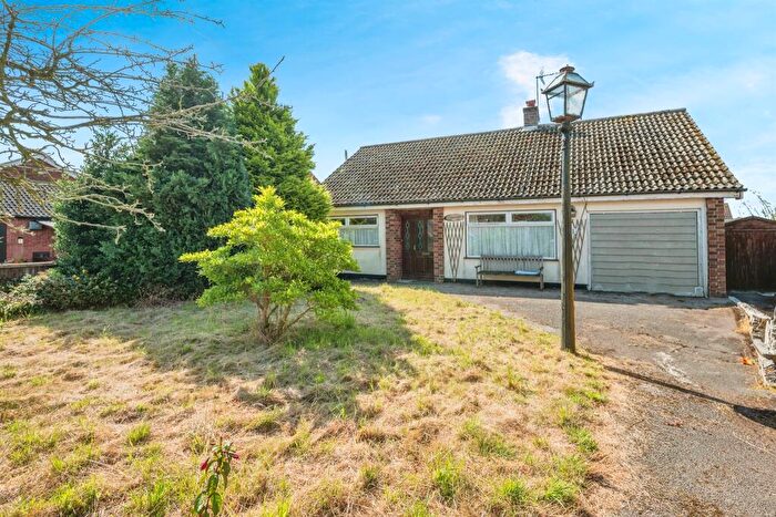 3 Bedroom Detached Bungalow For Sale In The Hills, Reedham, Norwich, NR13