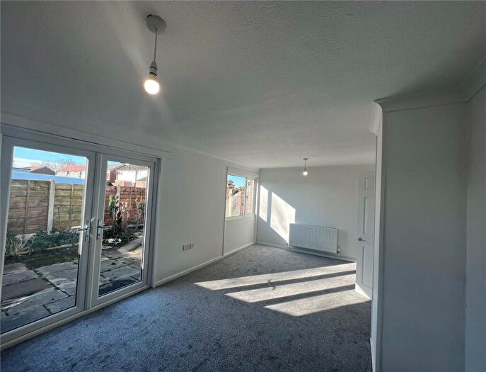 3 Bedroom End Of Terrace House For Sale In Wrights Bank North, Offerton, Stockport, Cheshire, SK2