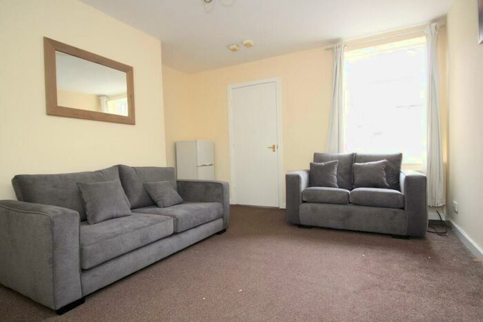 3 Bedroom Maisonette To Rent In Station Road, South Gosforth, Newcastle Upon Tyne, NE3