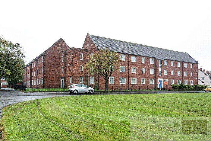 2 Bedroom Apartment To Rent In Kirkley Lodge, Fawdon, Newcastle Upon Tyne, NE3