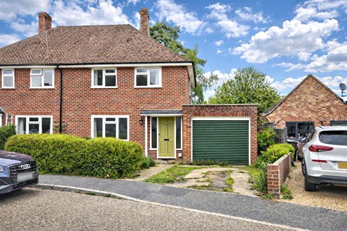 1 Bedroom Detached House To Rent In Summers Road, Farncombe, Godalming, Surrey, GU7