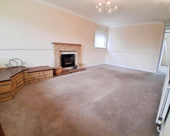 2 Bedroom Bungalow To Rent In Garrick Close, Lincoln, LN5